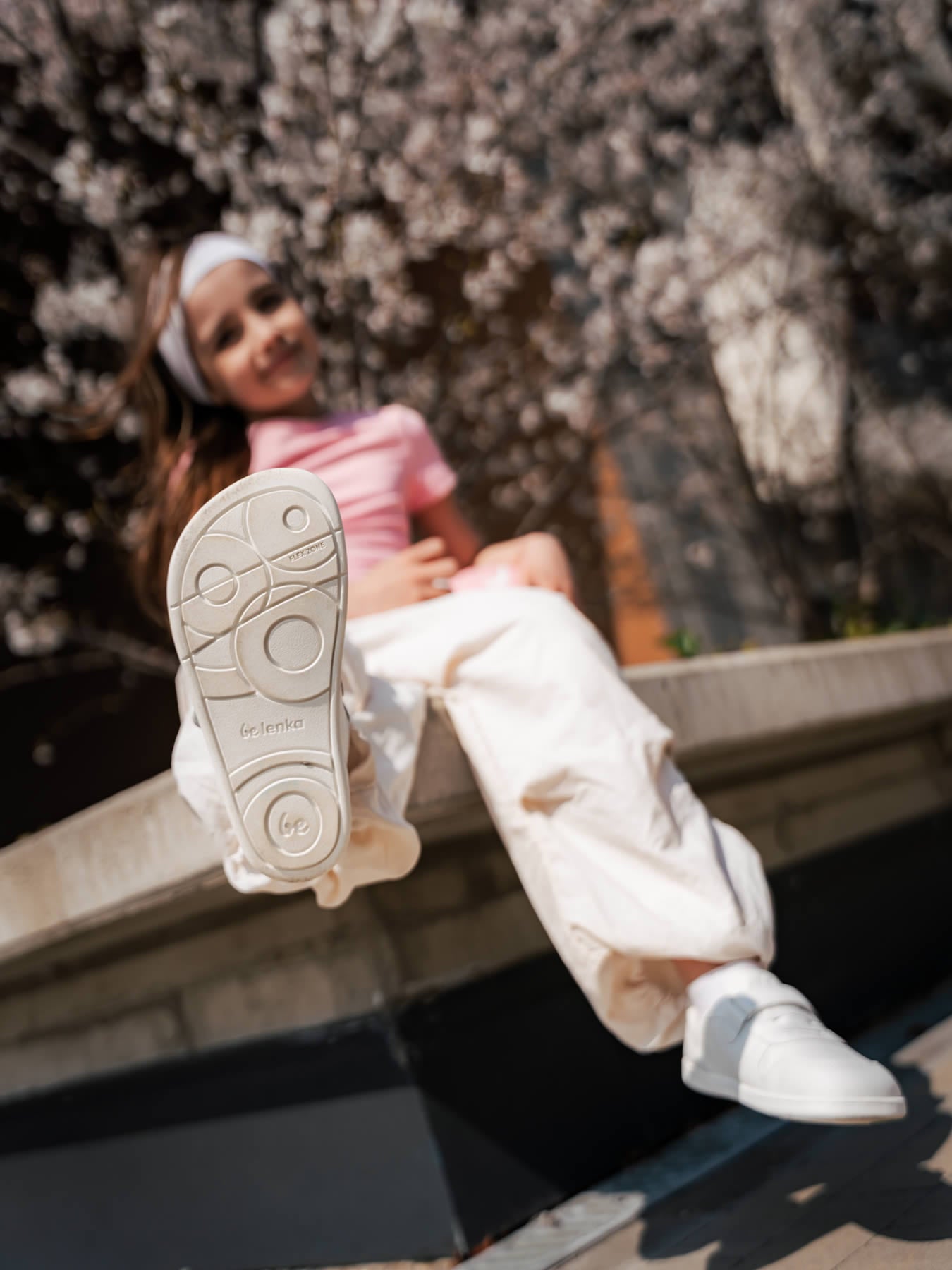 Be Lenka Scoot All White - obuté podrážka