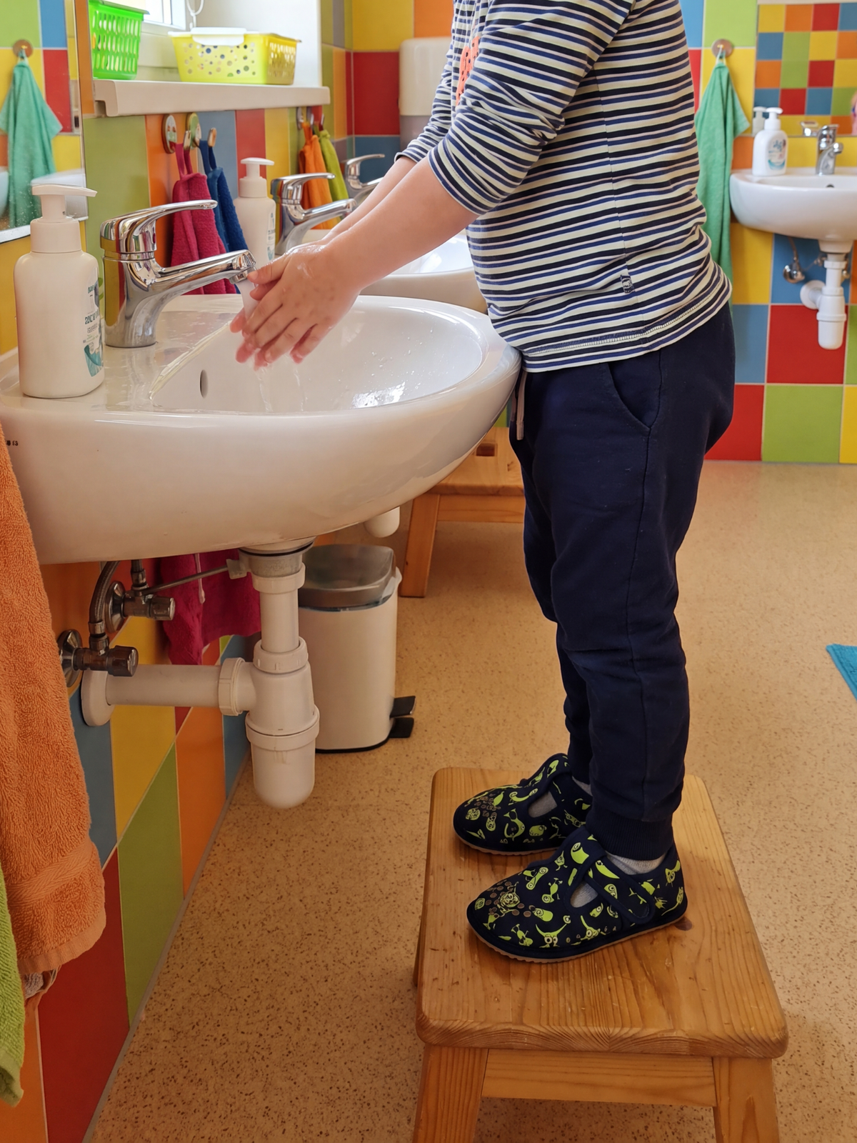 Dětské barefoot bačkůrky Beda BF 060010/W/PF - Monsters