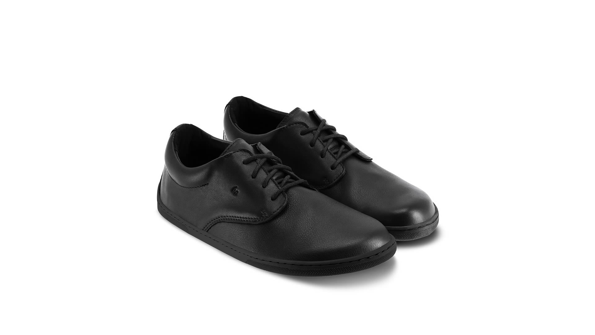 Be Lenka Cityscape All Black - pohled z prava