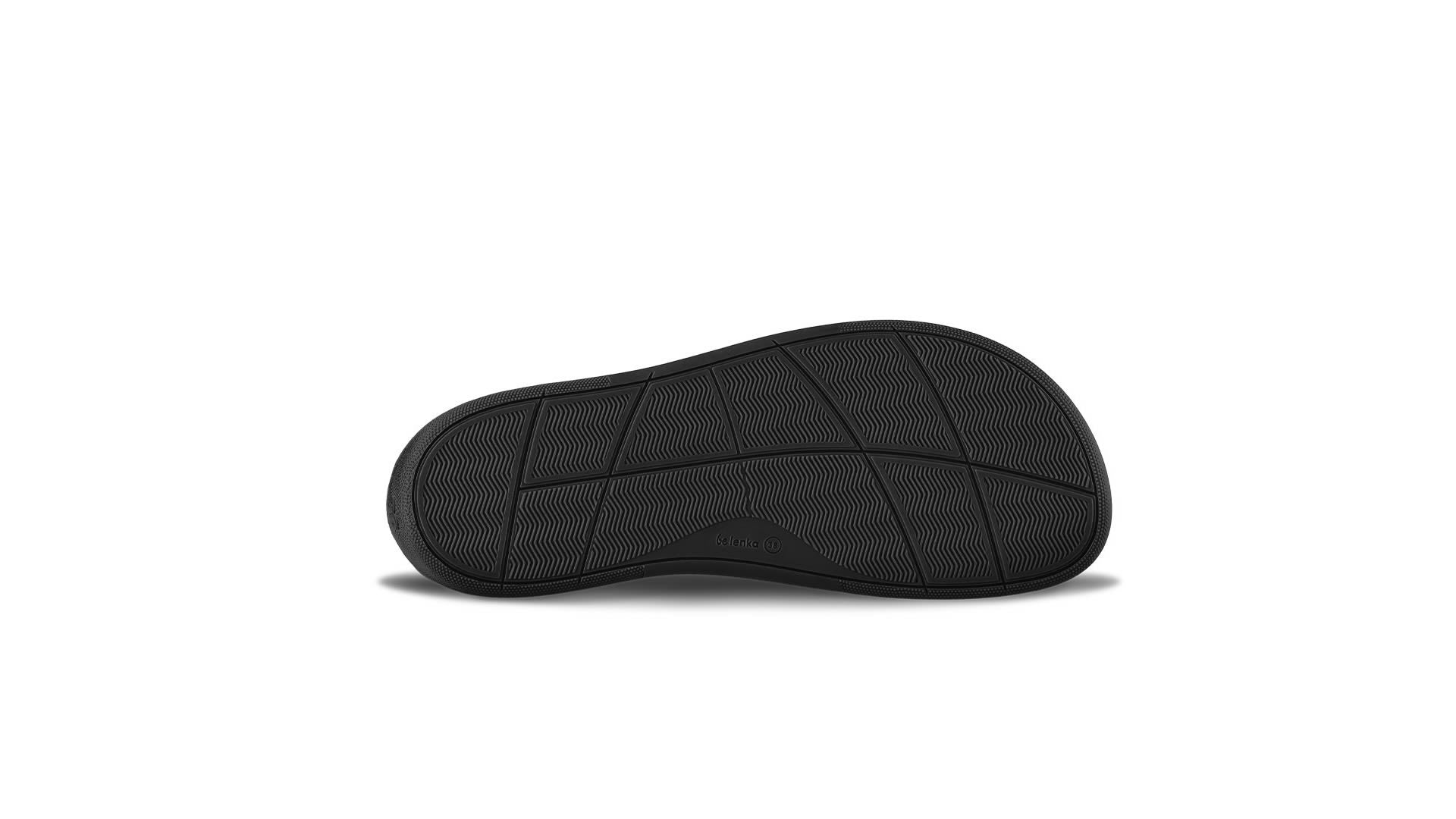 Be Lenka Elite All Black - podrážka