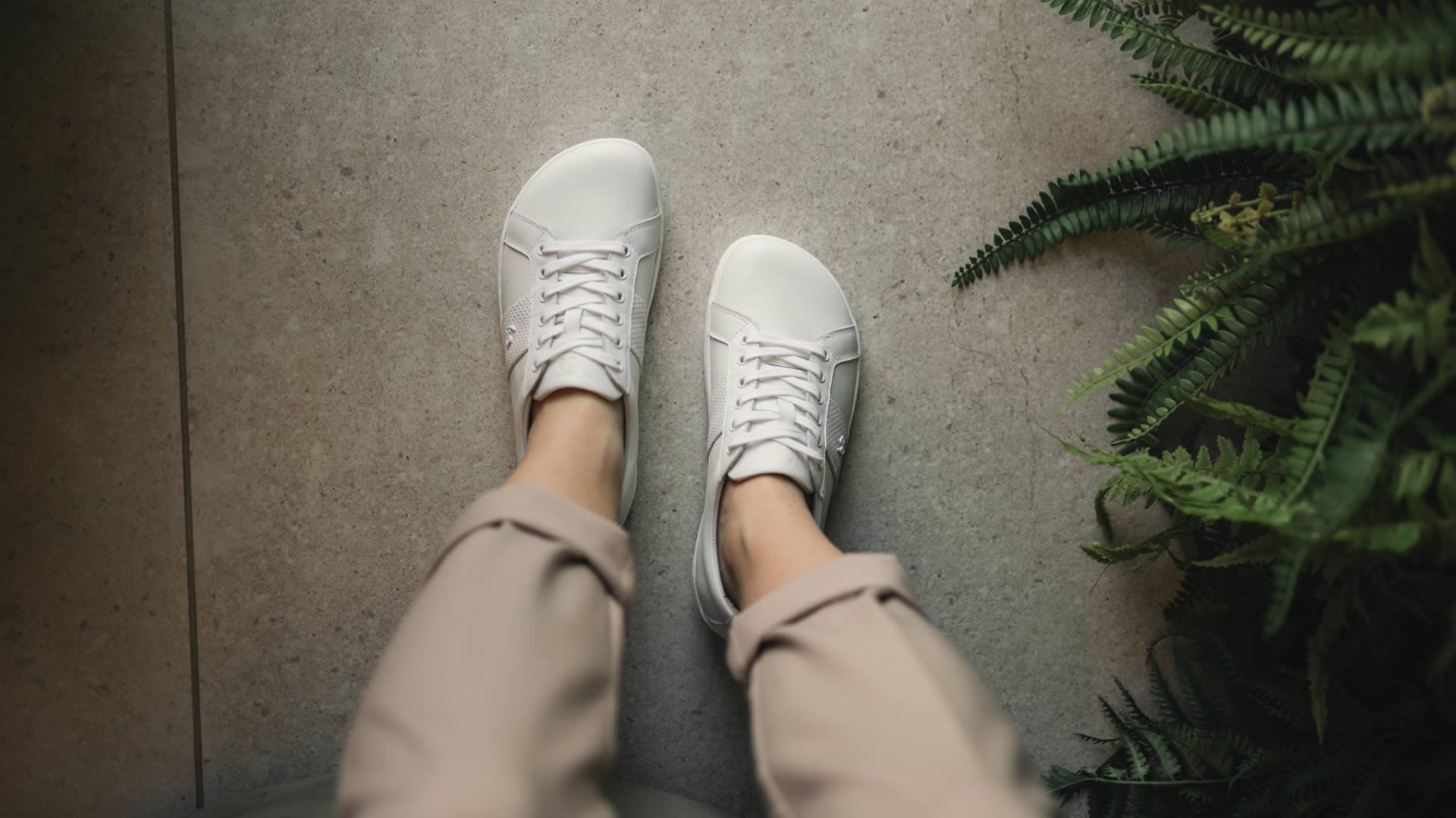 Be Lenka Elite All White - pohled shora
