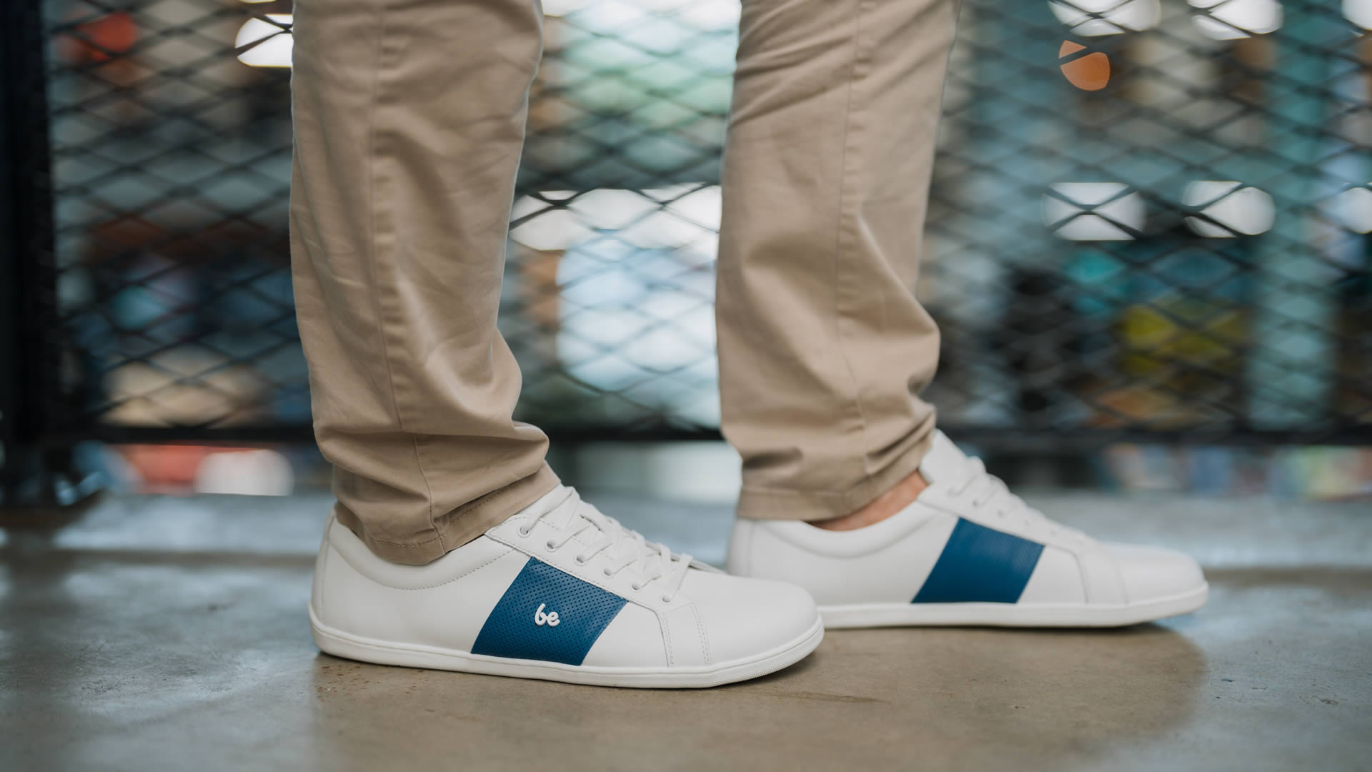 Be Lenka Elite White & Dark Blue - z boku