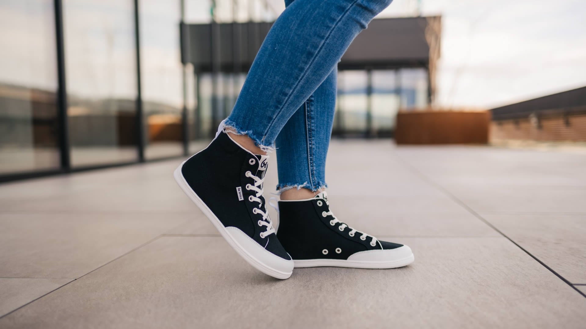 Be Lenka Rebound High Top Black & White - z boku