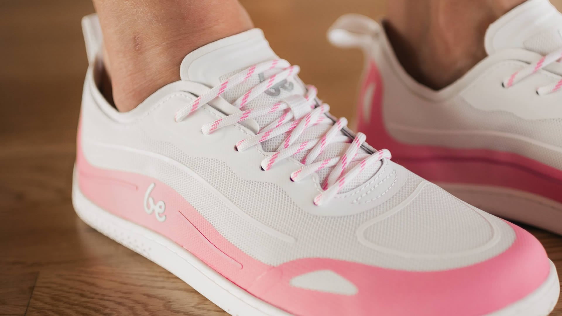 Be Lenka Velocity Light Pink - pravý bok