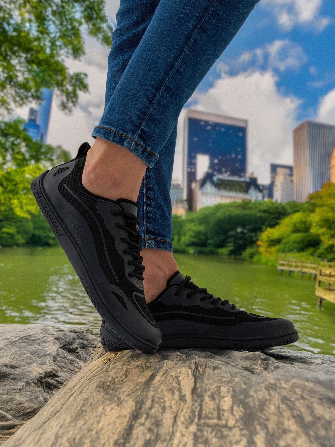 Be Lenka Velocity All Black - pohled pravá strana