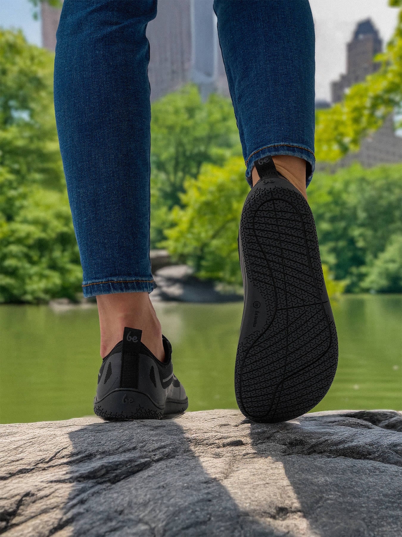 Be Lenka Velocity All Black - pravá podrážka