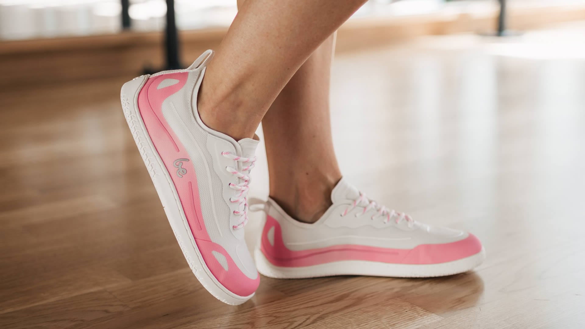 Be Lenka Velocity Light Pink - z boku