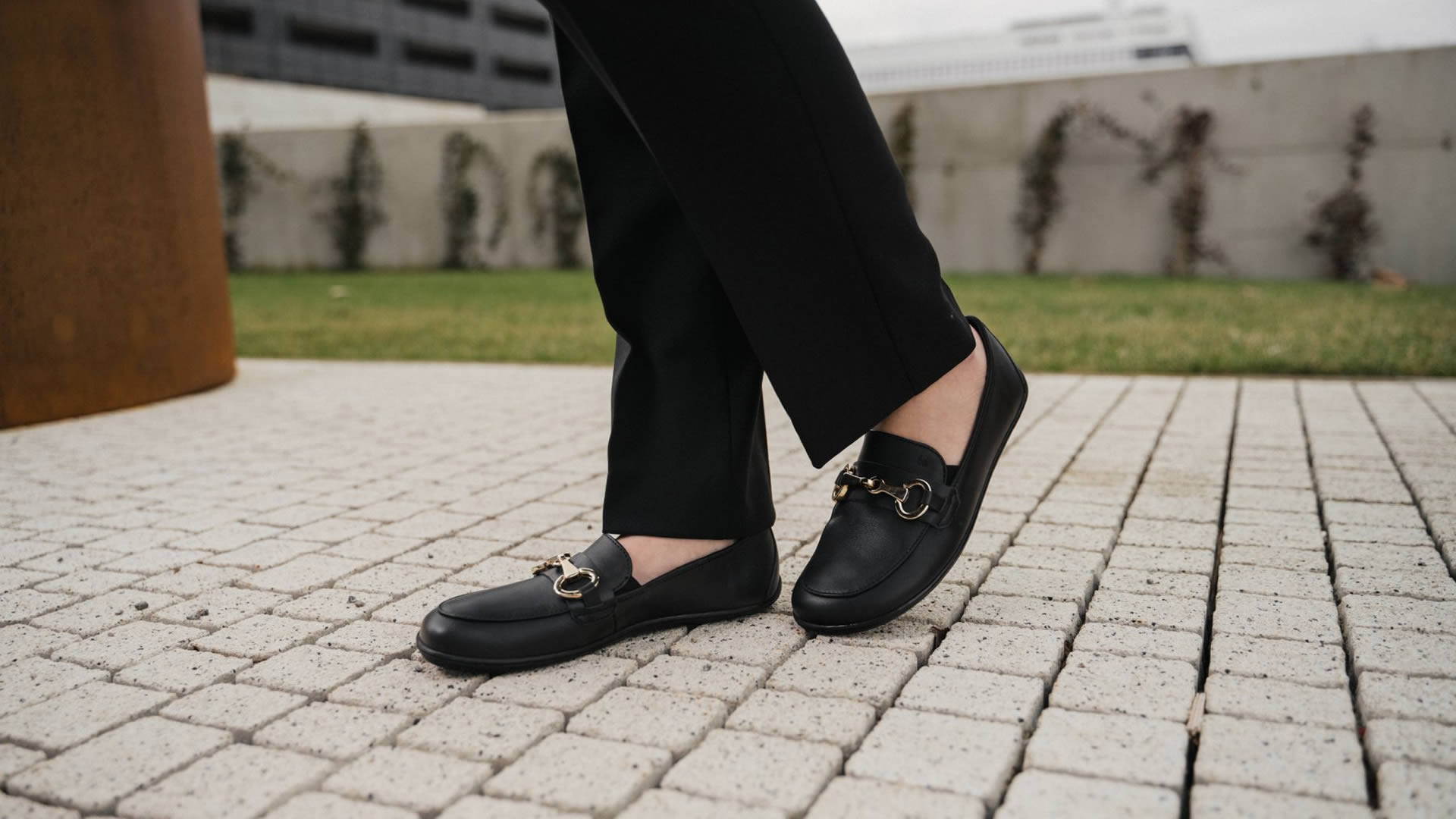 Be Lenka Viva Black - levý bok