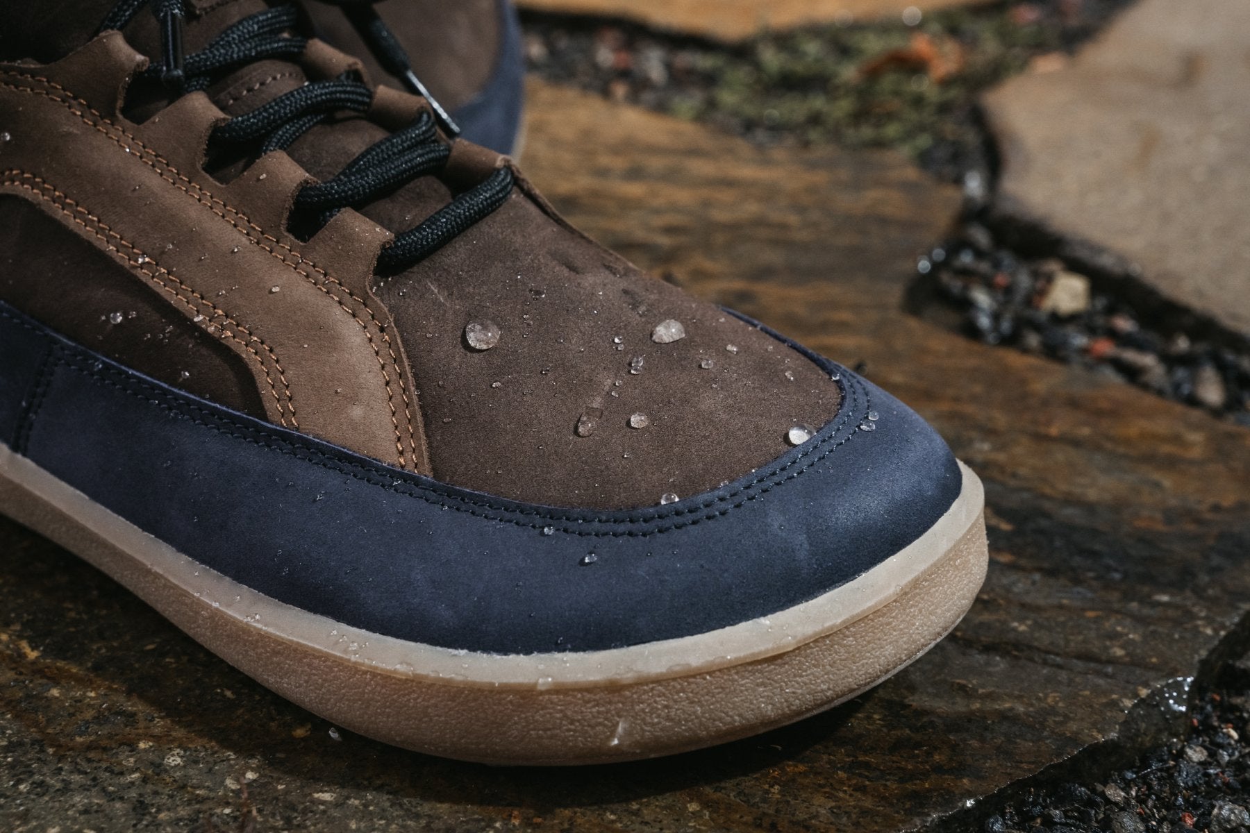 Zimní kotníkové barefoot boty Be Lenka York - Brown & Navy hnědo-modré detail špičky boty s kapkami sedícími na povrchu