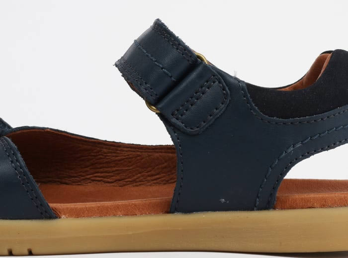 Bobux Kid Plus Driftwood Navy - detail kolem kotníku