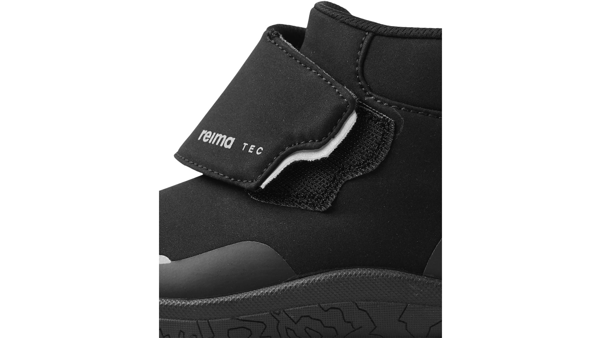 Reima Hyppii Black - dětské barefoot  boty s membránou na suchý zip v černé barvě - detail zapínání