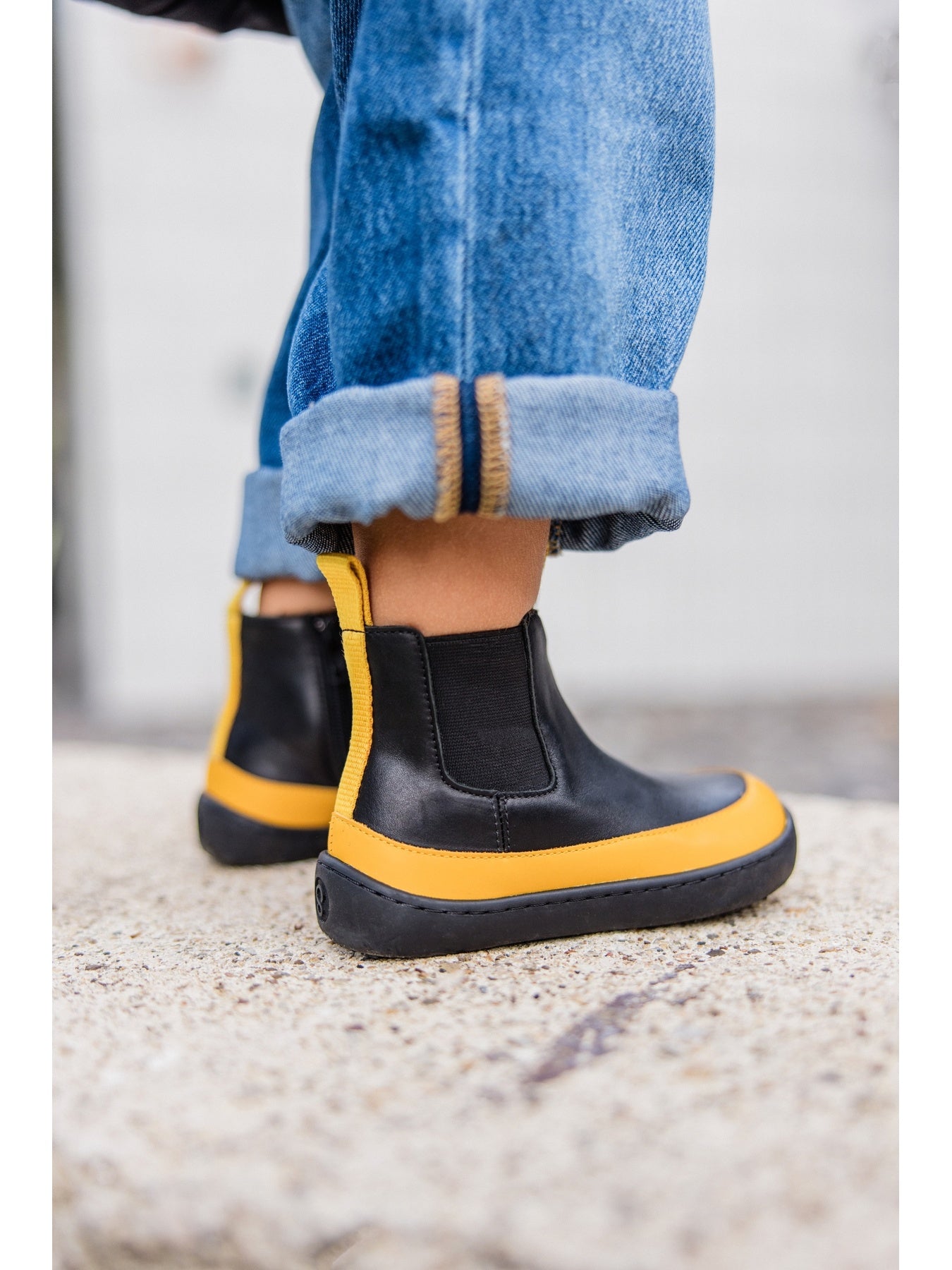 Shapen Chelsea VICTORY Mini - Black & Yellow